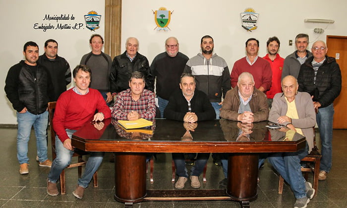 Bogginoariel entrega creditos productores embajadormartini 24junio2019