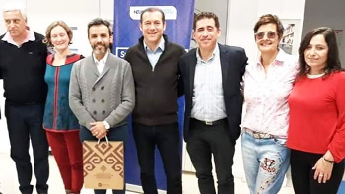 Maggioadriana feria libro autor patagonico 30julio2019