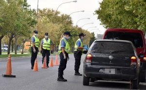 Policia Barbijos Control Transito Coronavirus Santarosa 25marzo2020