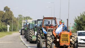 Tractor manifestacion campo productores 5marzo2020
