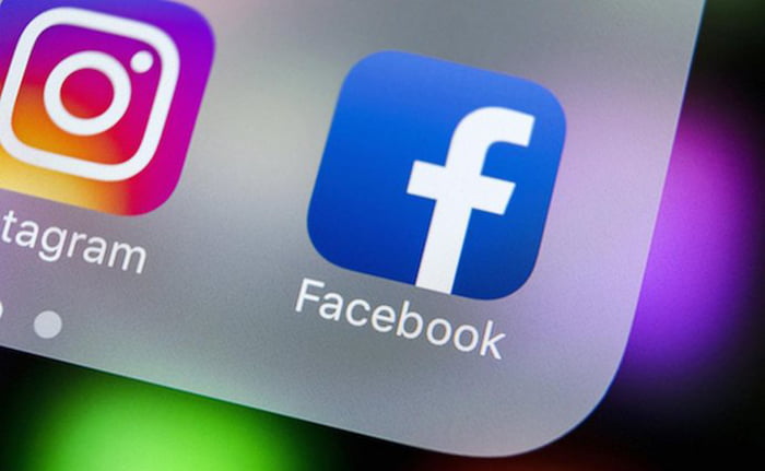 Facebook instagram smartphone logos 24abril2020