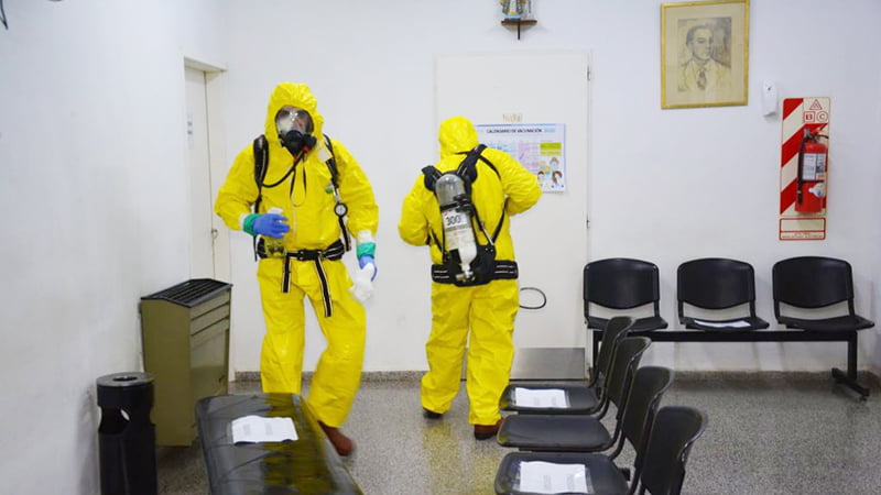 Desfinfeccion Bomberos Centro Sanitario Embajadormartini 30julio2020