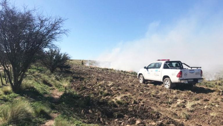 Incendio Pastizalez Defensacivil 15setiembre2020