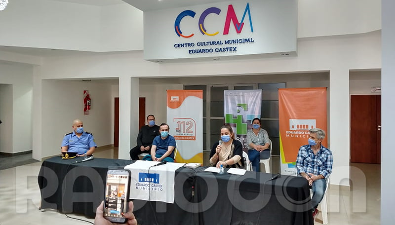 Curutchetmonica funcionarios conferencia prensa fase2 29octubre2020