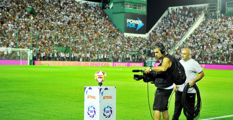 Futbol Transmision Camarografo Tribunas Publico 18octubre2020