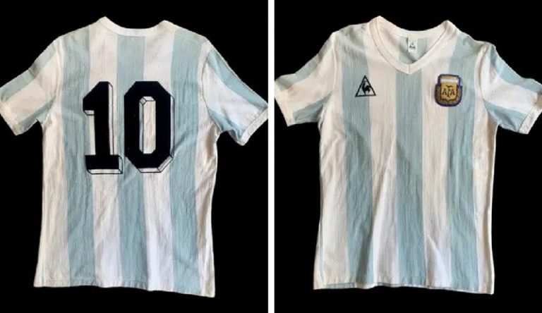 Maradonadiego camiseta subasta 27noviembre2020