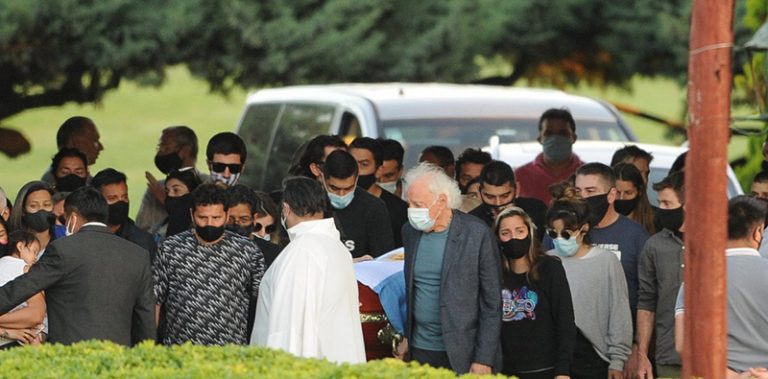 Maradonadiego Feretro Cementerio Bellavista 26noviembre2020