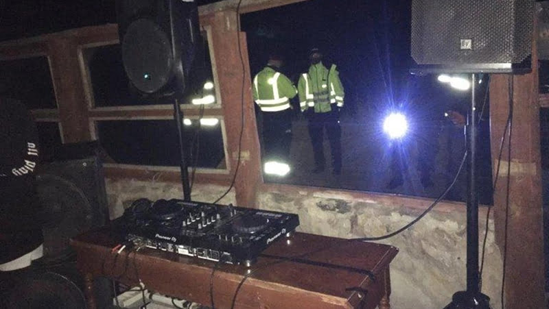 Policia clausura sierradelospadres 10enero2021