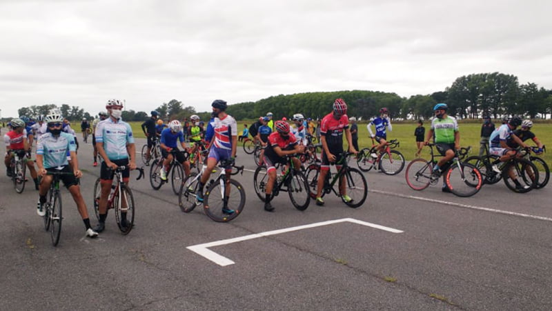 Ciclistas largada concentracion santarosa 18marzo2021