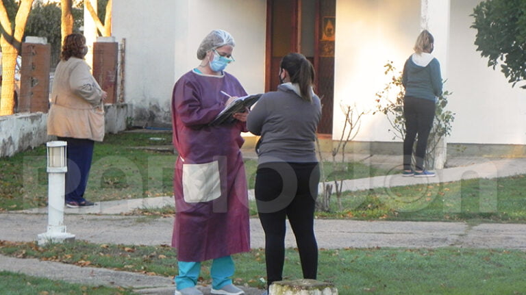 Hospital Pabloflacoste Hisopados Enfermera 28abril2021