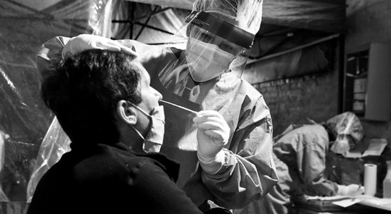 Coronavirus busquedaactiva pasajera hisopado terminal santarosa byn 3abril2021 1