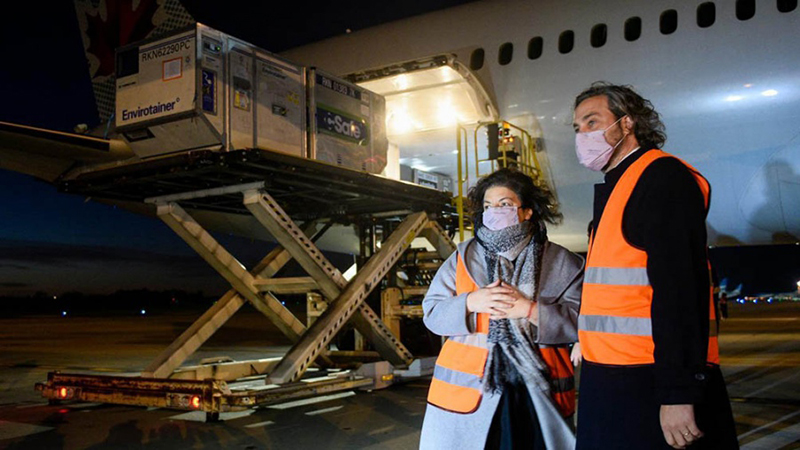 Coronavirus vacunas astrazeneca vizzotticarla cafierosantiago 31mayo2021