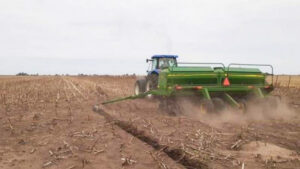 Siembra tractor campo 6setiembre2021