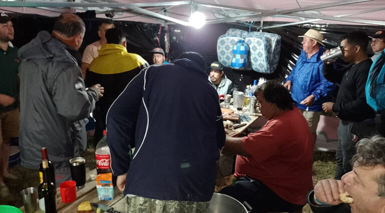 Turismocarretera color fanaticos cena panoramica 12noviembre2021