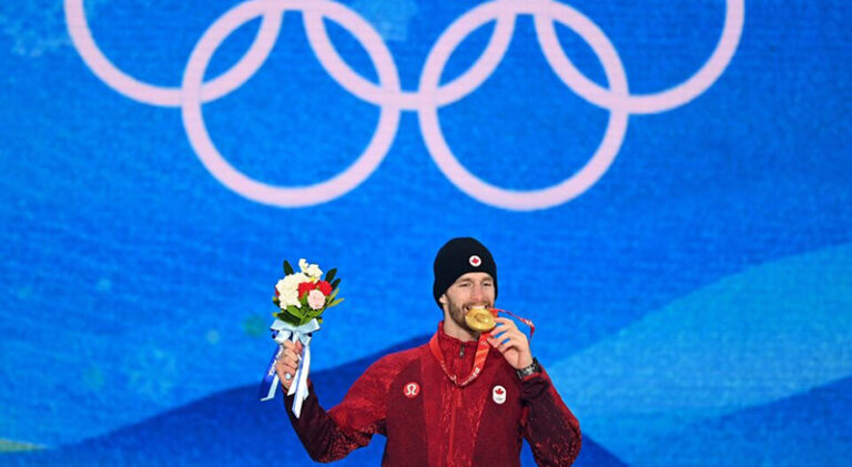 Parrotmax canadiense medallista cancer beijing 8febrero2022