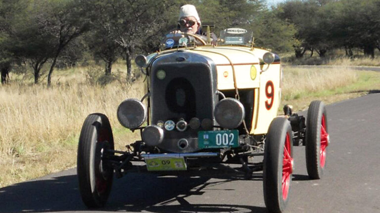 Autos antiguos rally vintage lapampa 25marzo2022