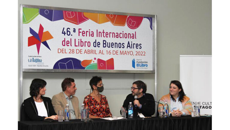 Maggioadriana feria autores patagonia 5setiembre2022