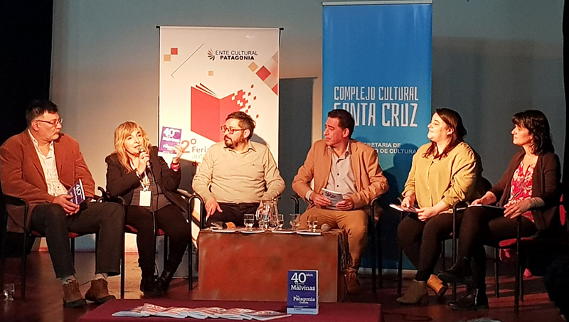 Feria patagonica autores riogallegos 13setiembre2022