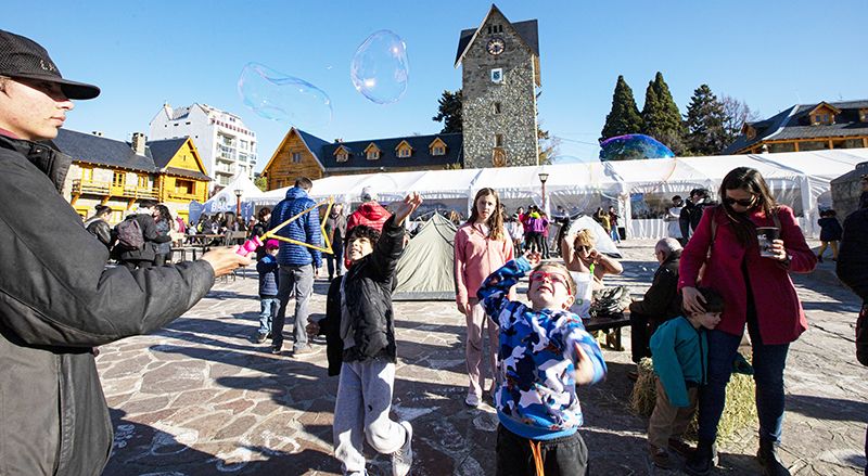 Bariloche centrocivico turistas 10octubre2022