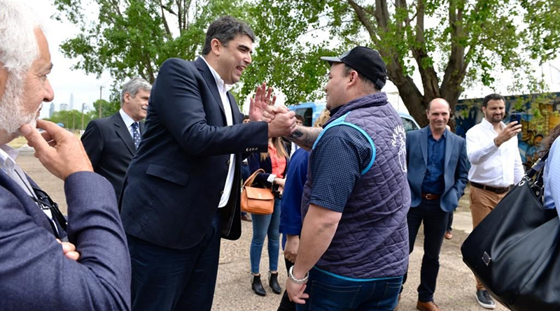 Bensusandaniel recorrida tandanor saludo trabajador 30octubre2022