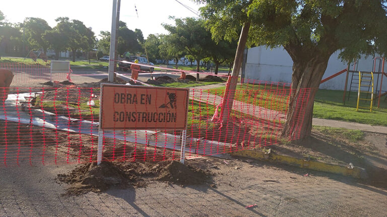 Pavimentacion trabajos cortes transito cartel trabajadores toay 30enero2023