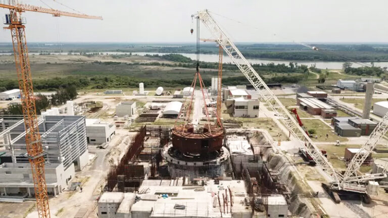 Carem prototipo reactor fabricado argentina 27abril2023 1