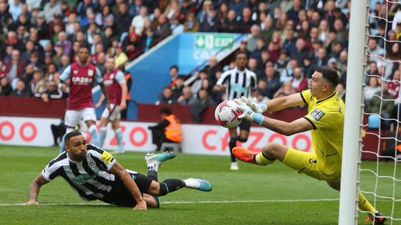 Aston villa dibu