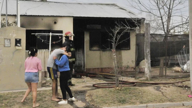 Incendio vivienda llantos santarosa 6junio2023