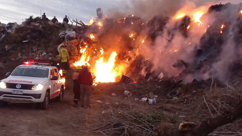 Basureromunicipal Bomberos Incendio Intencional 2agosto2023