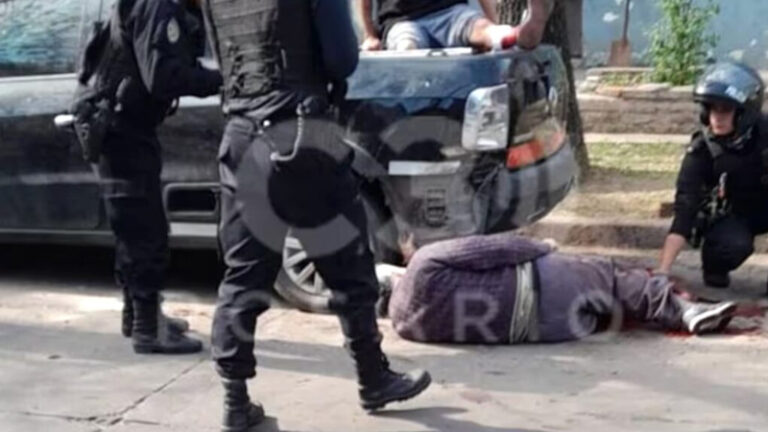Rosario pitbull policia