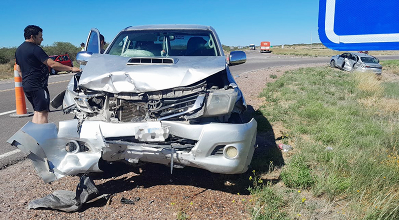 Choque fallecimiento camioneta auto algarrobodelaguila 29diciembre2023