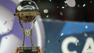 Copasudamericana trofeo 10abril2024