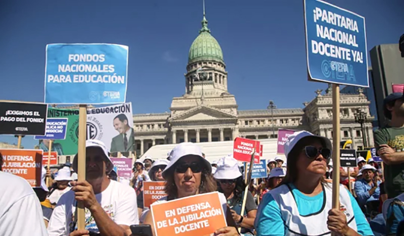 Docentes Protesta Congreso 20mayo2024