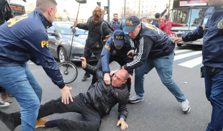 Jublados represion policia caba 4setiembre2024 2
