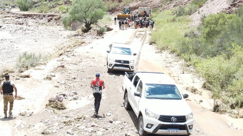 Mendoza Crecida Rioatuel Evacuados 12enero2024