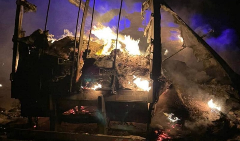 Camion Incendio Frutas Puelen 8enero2025 1