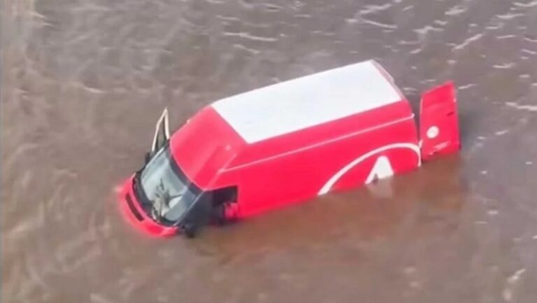 Bahiablanca Camioneta Andreani Chofer Pampeano 10marzo2025