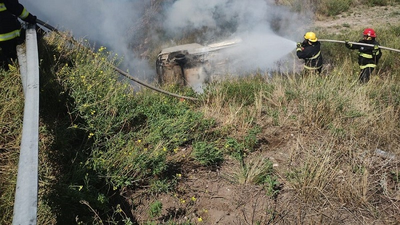 Fiatfiorino Choque Pampeanas Fallecidas Rutanacional35 Bomberos 3marzo2025