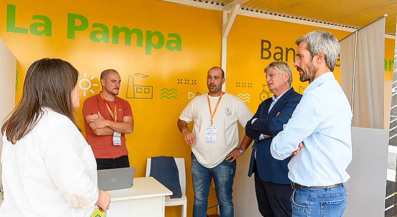 Ziliottosergio expoagro recorrida charla stand funcionarios 13marzo2025