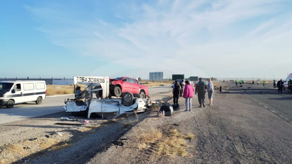 Choque Taxi Pampeanos Camioneta Trelew 6marzo2025 1