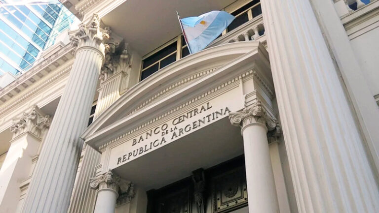 Bcra edificio bandera 27abril2025