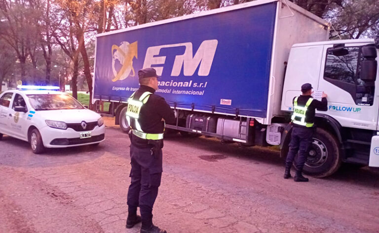 Catrilo camion secuestro chofer alcoholizado 15abril2025