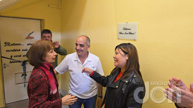 Colegio juanhumbertomoran reinauguracion biblioteca dianablanco 29abril2025