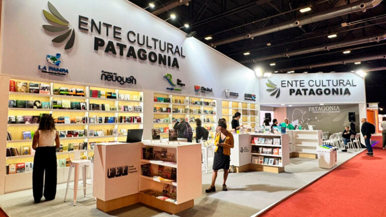 Feriainternacionaldellibro stand entepatagoniacultural 24abril2025