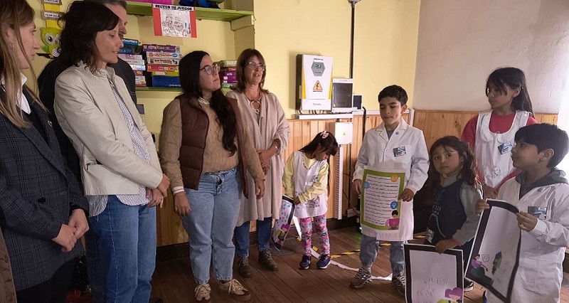 Hucal escuela118 energiasolar alumnos 31marzo2025