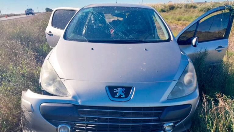Vuelco peugeot307 rutaprovincial18 doblas 24abril2025