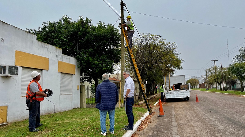 Conectividad fibraoptica trabajadores funcionarios hilariolagos 15mayo2025