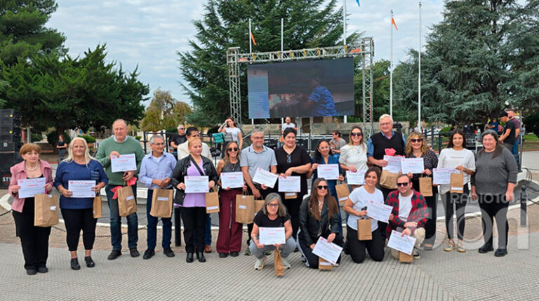 Diadeltrabajador reconocimiento trabajadores funcionarios 1mayo2025