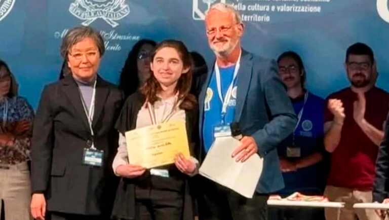 Nillesvalentina pampean premio olimpiadainternacionalfilosofia 19mayo2025