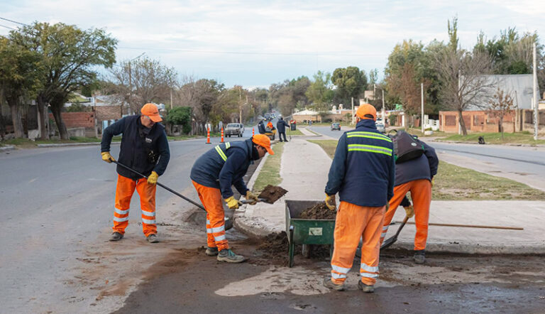 Santarosa barrioanania municipales trabajos 24mayo2025
